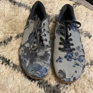 No bulls - flower pattern